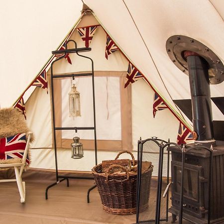 Camp Katur Glamping Otel Carthorpe Dış mekan fotoğraf