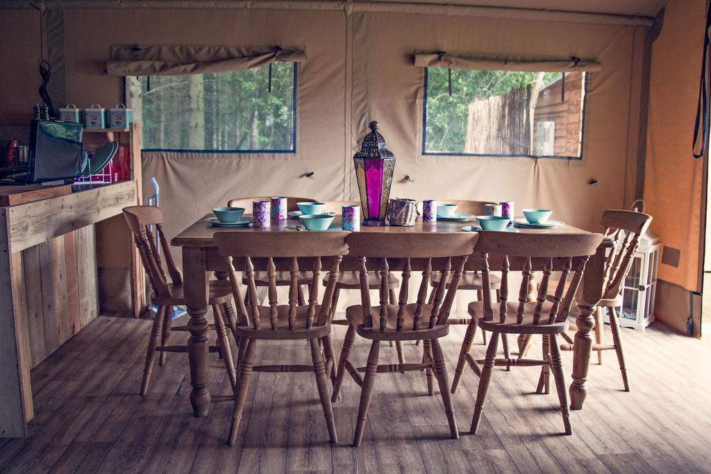 Camp Katur Glamping Otel Carthorpe Dış mekan fotoğraf